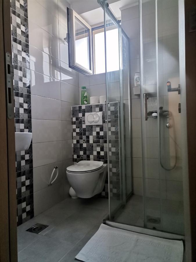 Roomsapartments Popcourt Pančevo Eksteriør billede