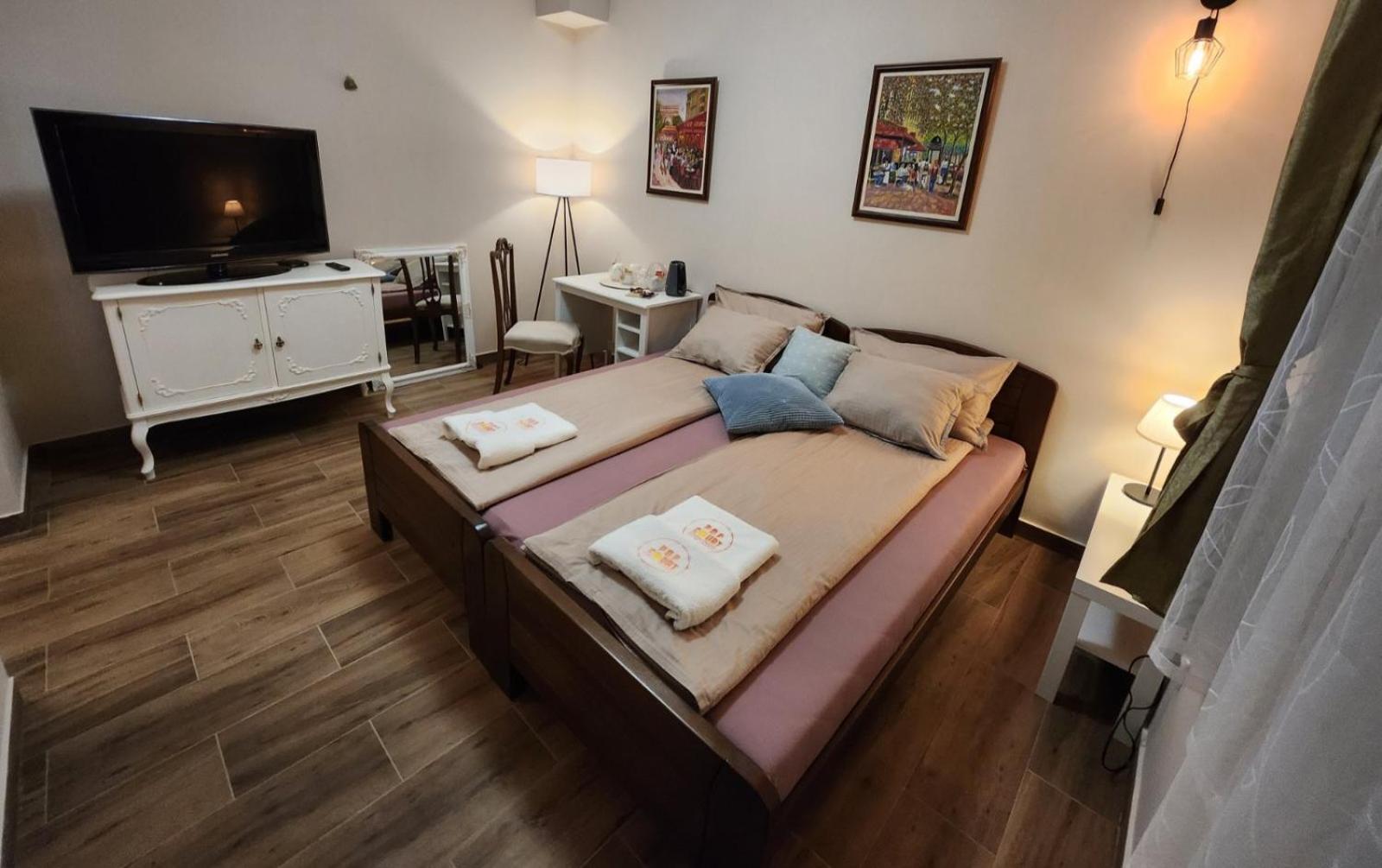 Roomsapartments Popcourt Pančevo Eksteriør billede
