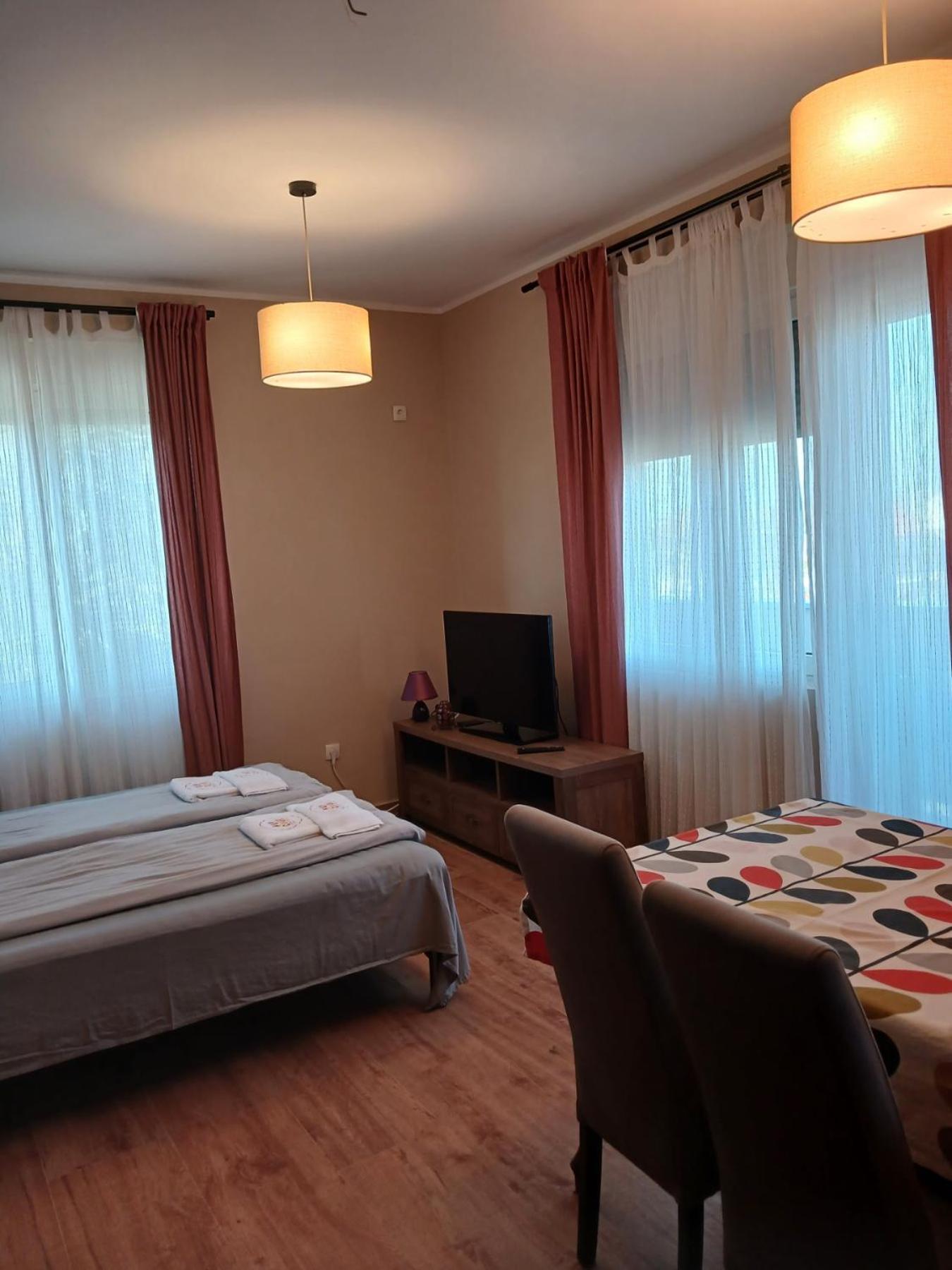 Roomsapartments Popcourt Pančevo Eksteriør billede